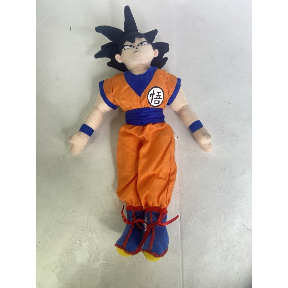 Vintage Dragonball Z Goku Super Saiyan Plush Toy Kellytoy 2001